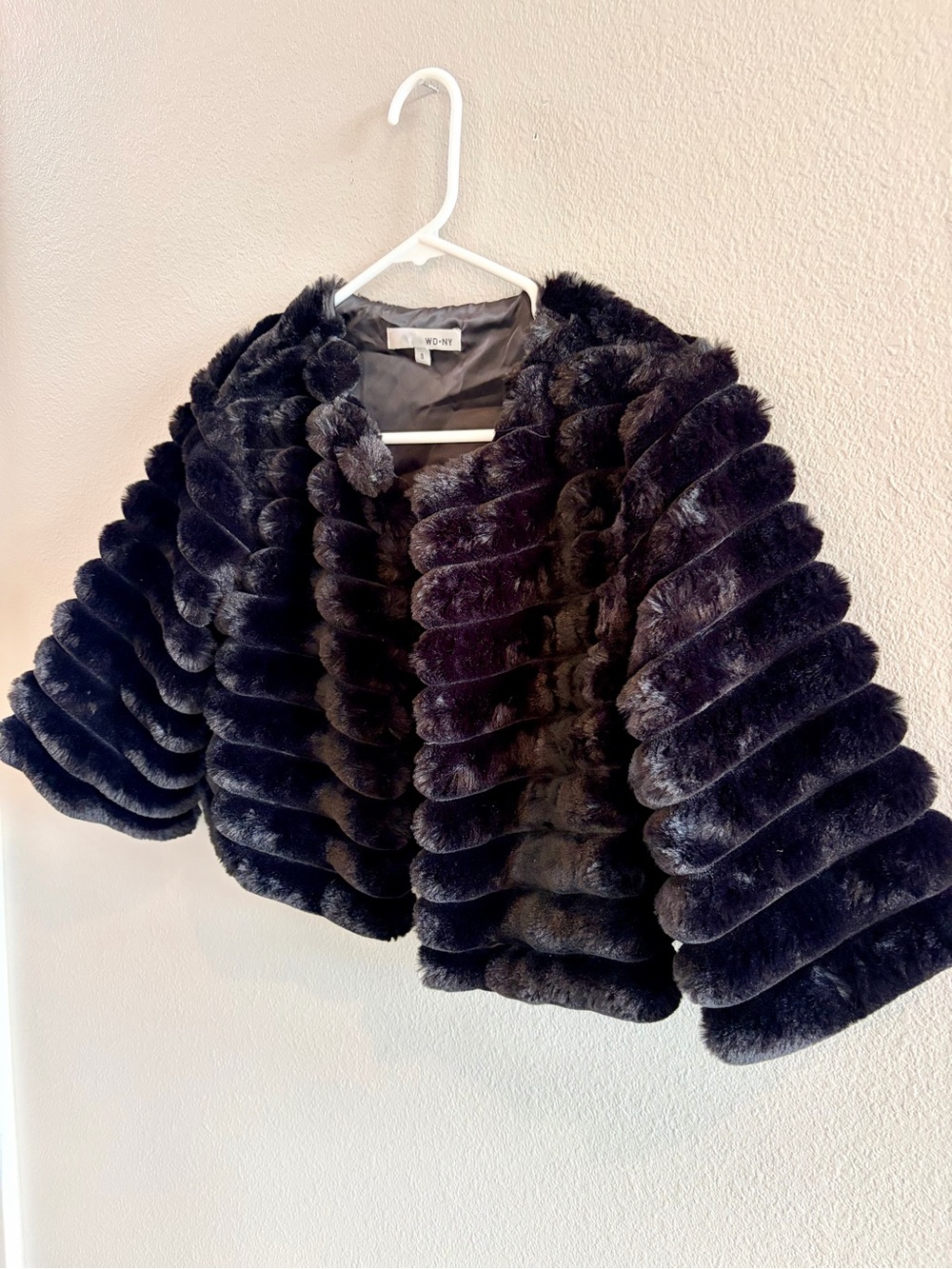 WD.NY Black Faux Fur Cropped Teddy Jacket Small